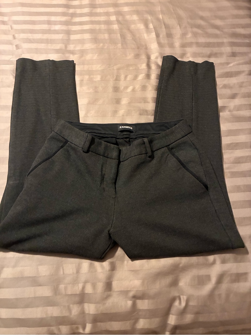 Express Women's Ankle Crop Pants in Dark Gray